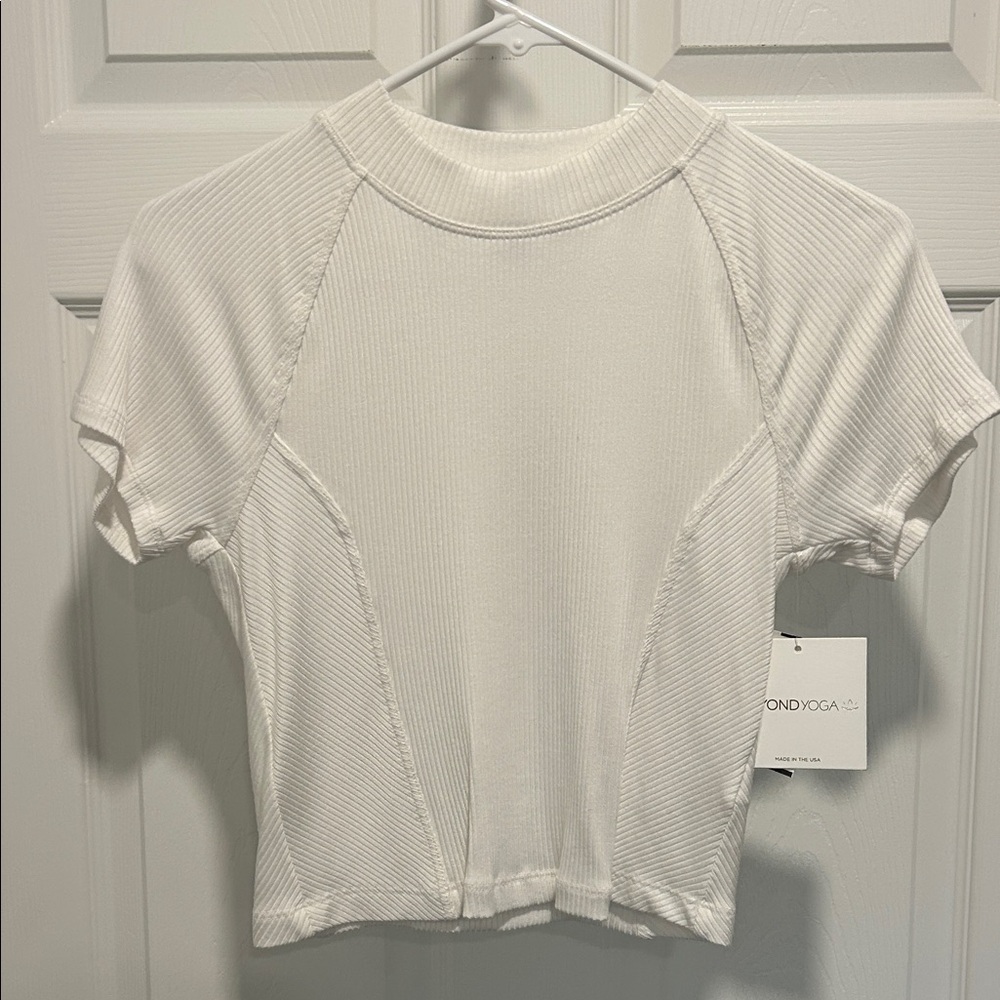 Beyond Yoga Formation Cropped Tee in white